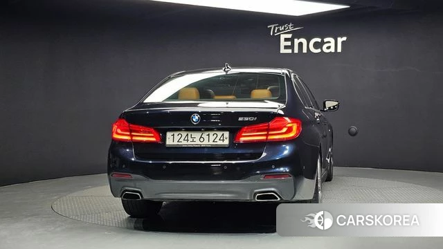 BMW 5 Series (G30) id 3829328 из Кореи 14