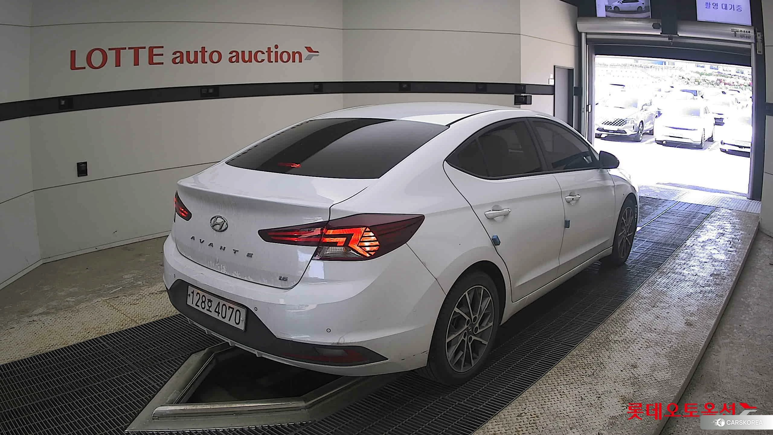 Hyundai Avante id 4289330 из Кореи 32