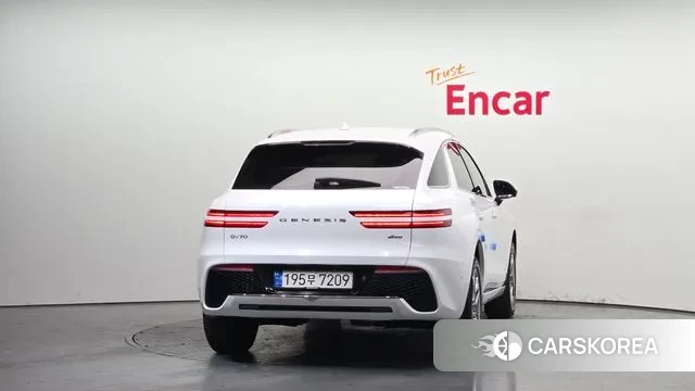 Genesis GV70 id 3675566 из Кореи 14