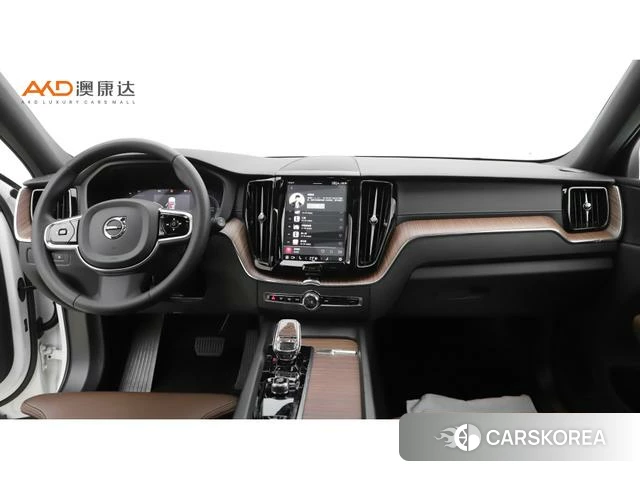 Volvo XC60 PHEV 2024 Белый из Китая, фото 4