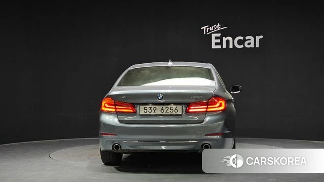 BMW 5 Series (G30) id 4233018 из Кореи 14