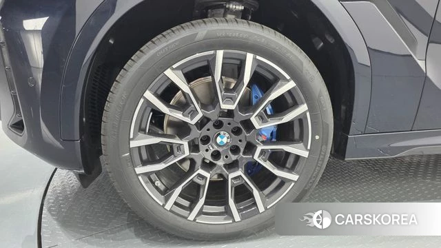 BMW X6 (G06) id 4279435 из Кореи 31