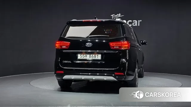 Kia The New Carnival id 3029527 из Кореи 14