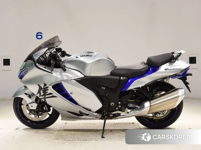 Проданный Suzuki GSX1300R HAYABUSA 2025 из Японии