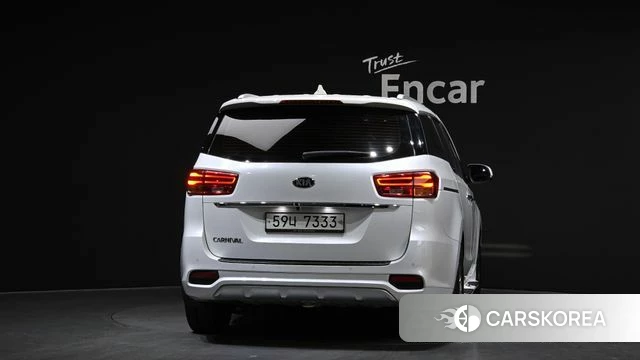 Kia The New Carnival id 3880138 из Кореи 14