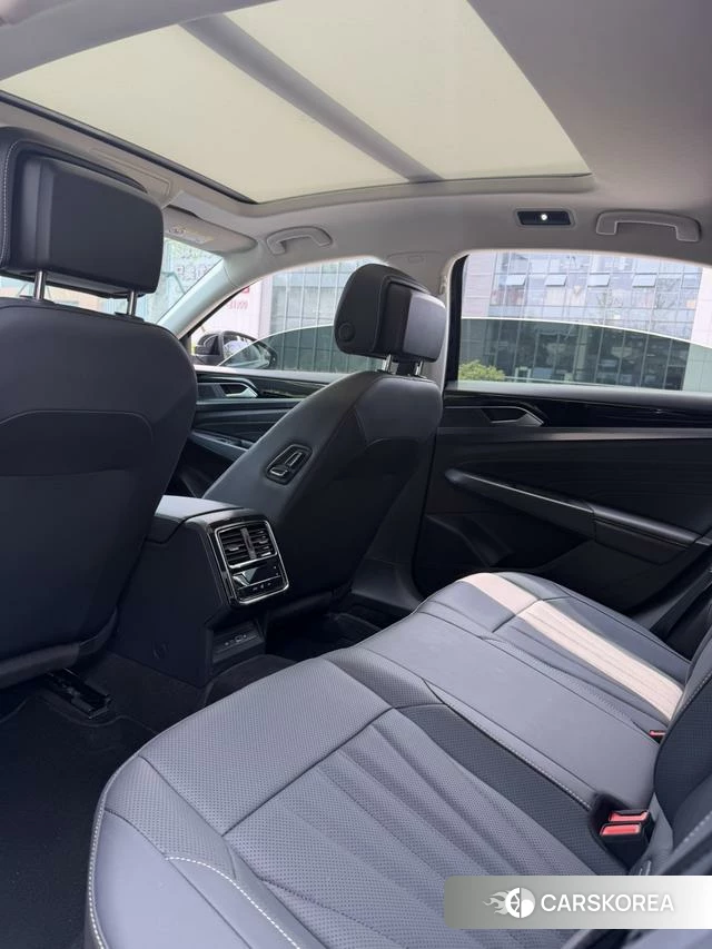 Volkswagen Passat id 4314206 из Китая 8