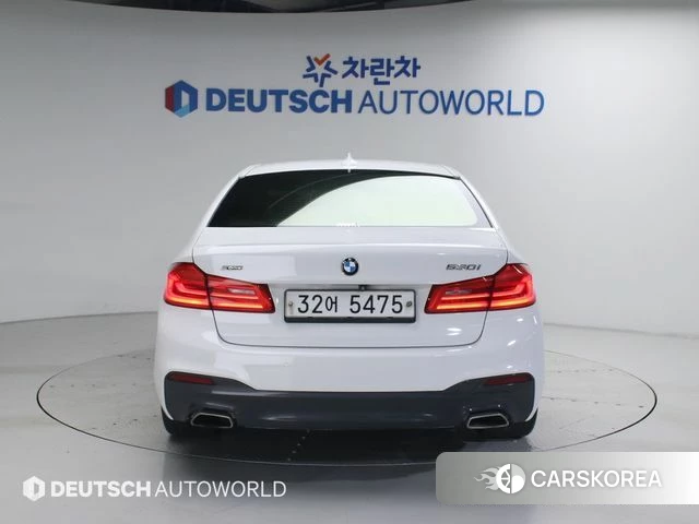 BMW 5 Series (G30) id 4310759 из Кореи 14