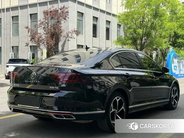 Volkswagen Magotan 2023 Черный из Китая, фото 6