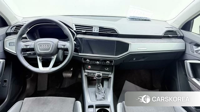 Audi Q3 2022 Темно-серый из Китая, фото 6