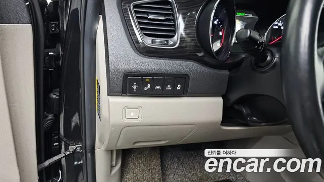 Kia The New Carnival id 2570972 из Кореи 14