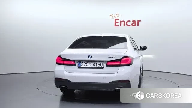 BMW 5 Series (G30) id 3555453 из Кореи 14