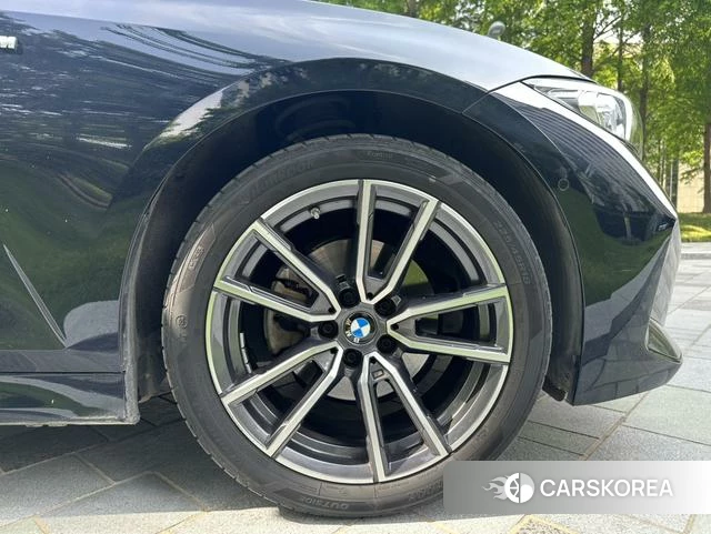 BMW 3 series 2025 Черный из Китая, фото 4