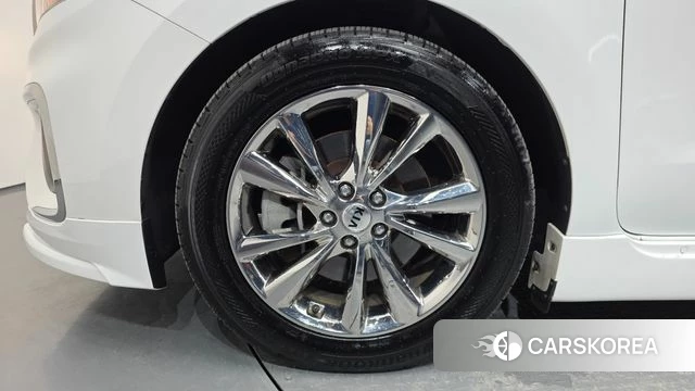 Kia The New Carnival id 4632990 из Кореи 31
