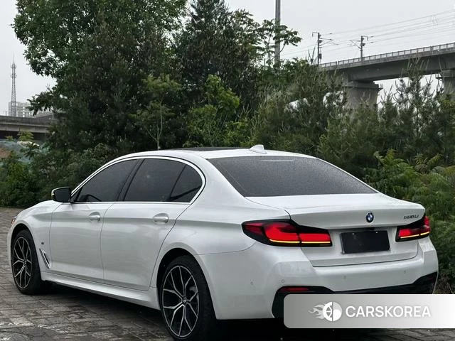 BMW 5 series 2022 Белый из Китая, фото 4