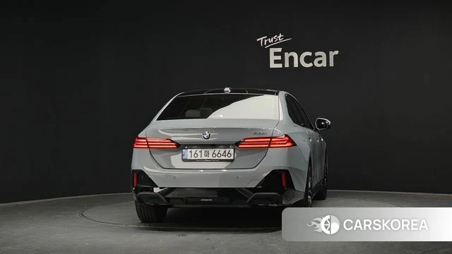 BMW 5 Series (G60) id 3882970 из Кореи 14