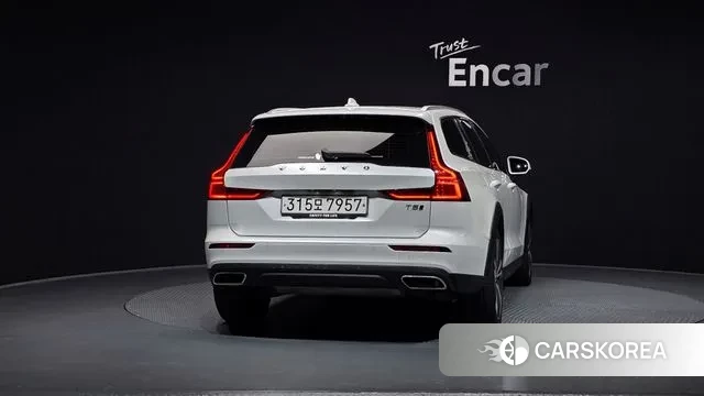 Volvo V60 Cross-Country 2nd Generation id 3139000 из Кореи 14