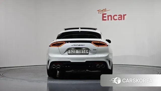 Kia Stinger id 3429418 из Кореи 14