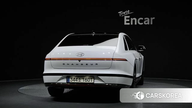 Hyundai Grandeur (GN7) id 4602920 из Кореи 30