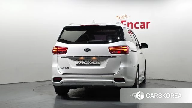 Kia The New Carnival id 4651858 из Кореи 31