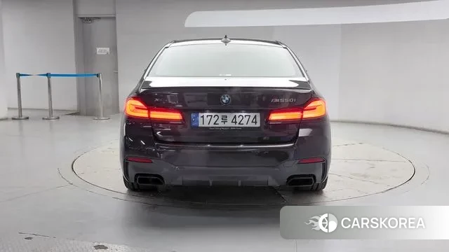 BMW 5 Series (G30) id 3448714 из Кореи 14