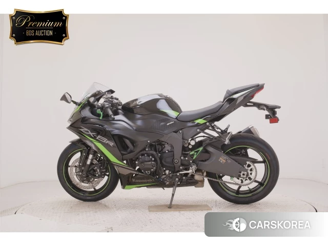 Kawasaki ZX-6R NINJA ABS 2025 из Японии