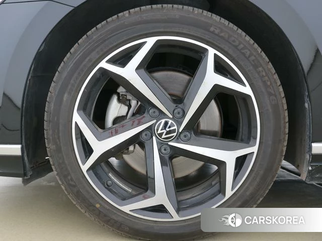 Volkswagen Magotan id 4271473 из Китая 10