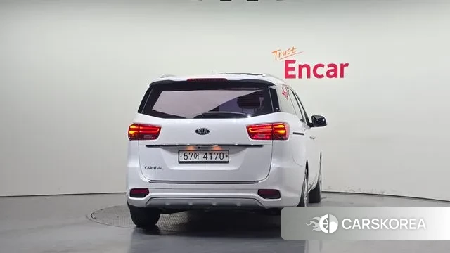 Kia The New Carnival id 3698835 из Кореи 14