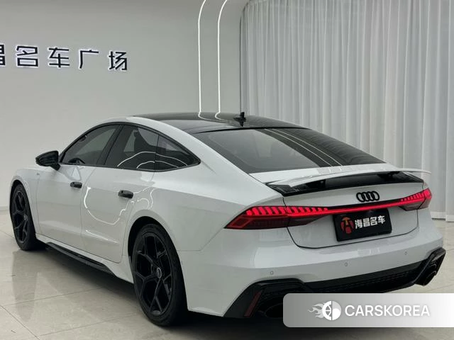 Audi A7 2022 Белый из Китая, фото 4