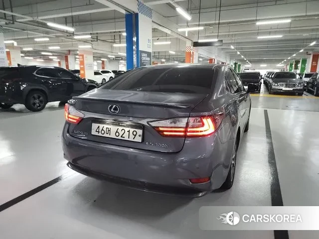 Lexus New ES300h 2018 Серый из Кореи, фото 4