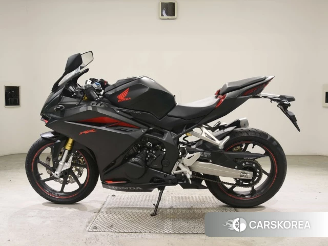 Проданный Honda CBR250RR ABS 2017 из Японии, фото 2