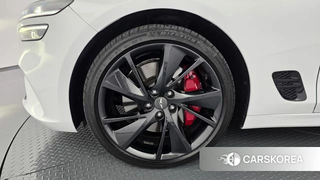 Genesis The New G70 id 4343509 из Кореи 30