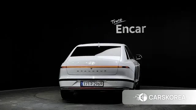 Hyundai Grandeur (GN7) id 3670586 из Кореи 14