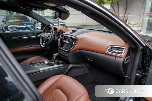 Maserati Ghibli id 4213250 из Китая 15