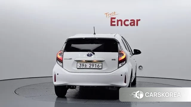 Toyota Prius C id 2986692 из Кореи 14