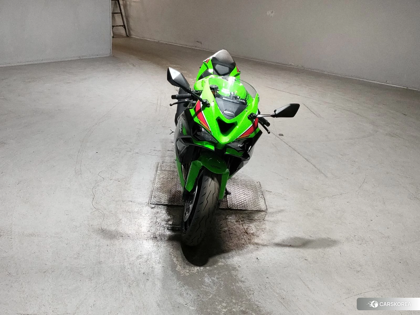 Проданный Kawasaki ZX-6R NINJA 2024 из Японии, фото 2