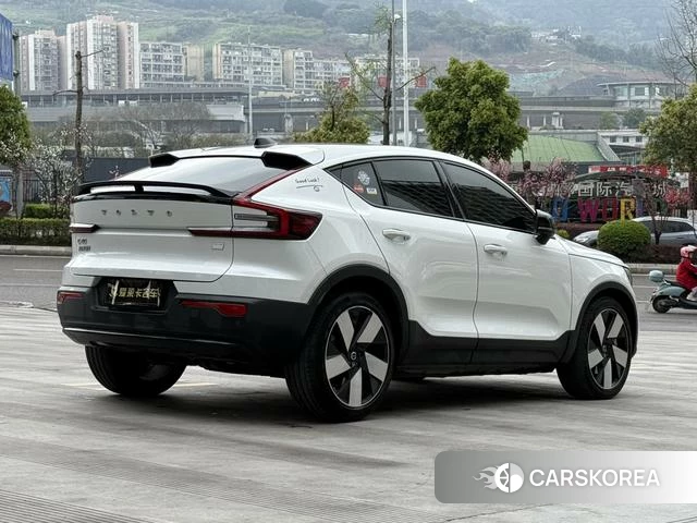 Volvo C40 EV id 3908642 из Китая 9