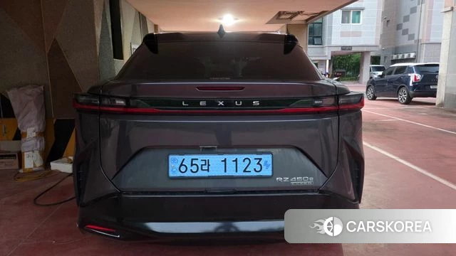 Lexus RZ450e id 4772885 из Кореи 9