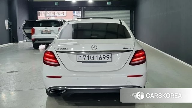Mercedes-Benz E-Class W213 id 3936550 из Кореи 12
