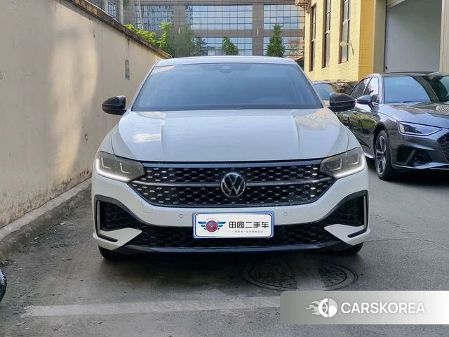 Volkswagen Lavida 2025 Белый из Китая, фото 5
