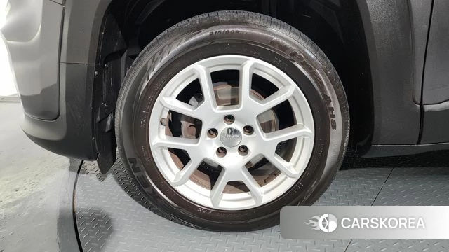 Jeep Renegade id 3911421 из Кореи 14