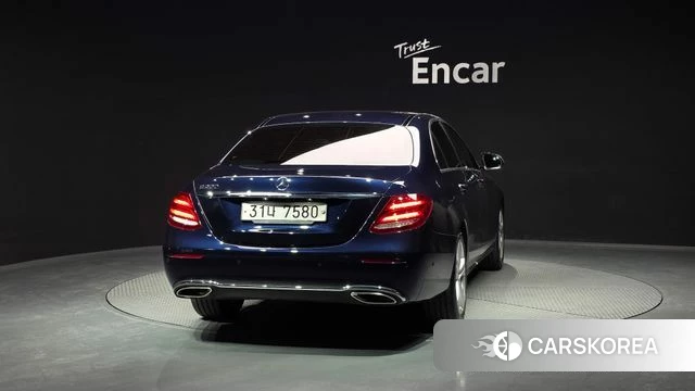 Mercedes-Benz E-Class W213 id 4188633 из Кореи 23