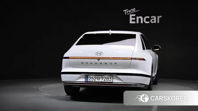 Hyundai Grandeur Hybrid (GN7) id 3507727 из Кореи 14