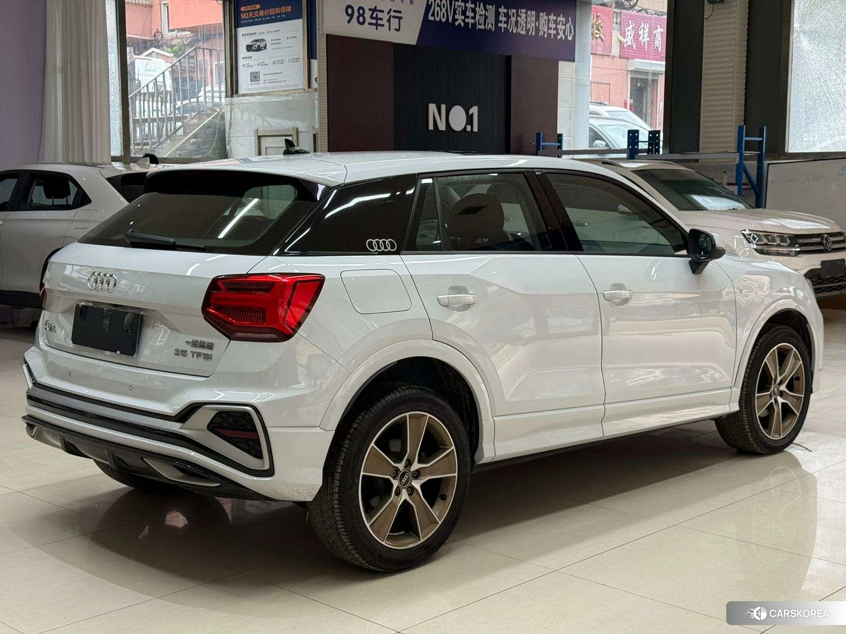 Audi Q2L id 4510294 из Китая 16