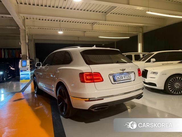 Bentley Bentayga id 3808107 из Кореи 11
