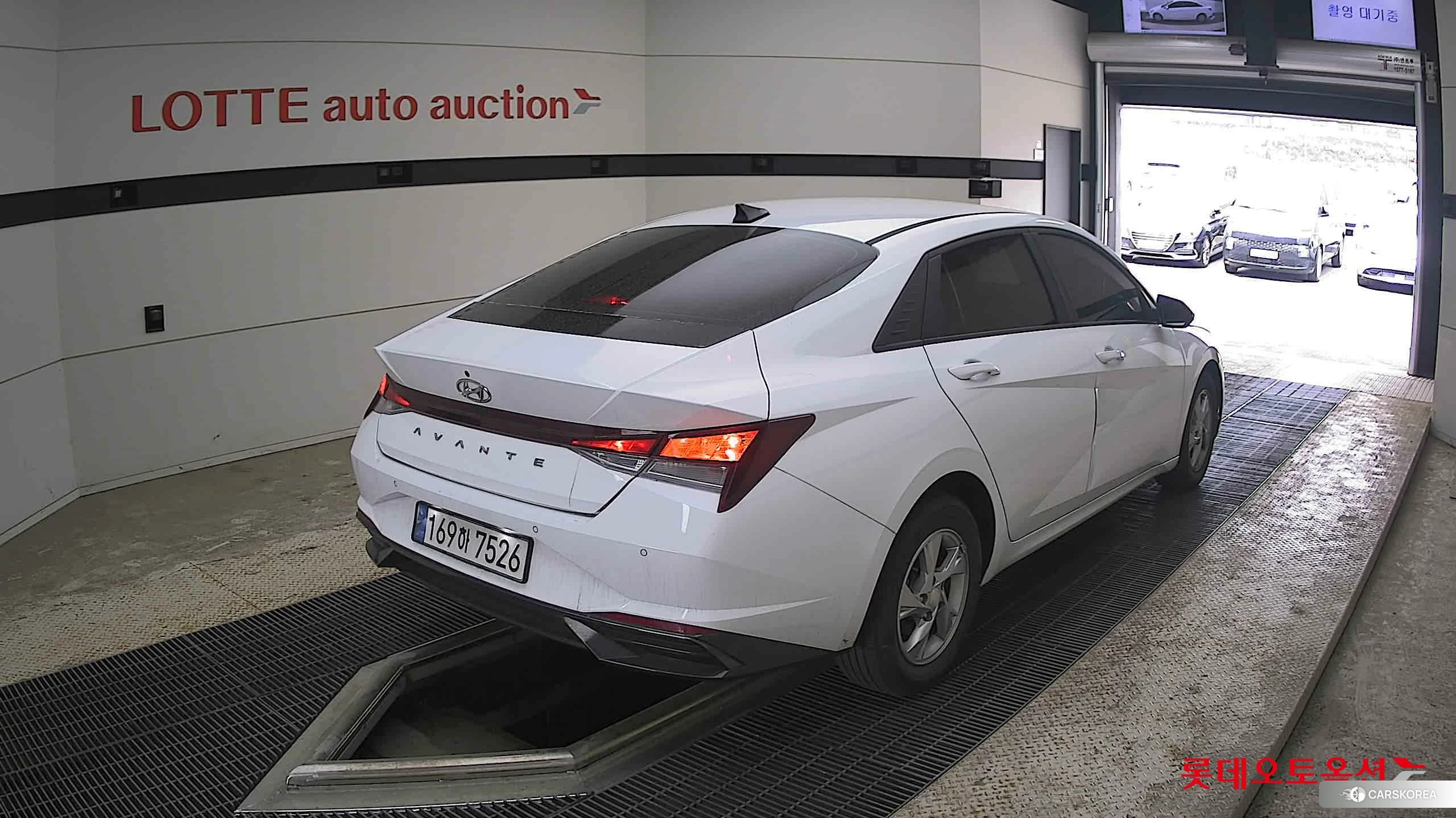 Hyundai Avante id 4289303 из Кореи 31