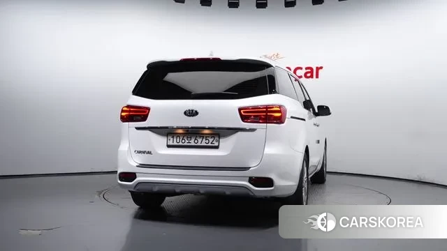 Kia The New Carnival id 3209402 из Кореи 14