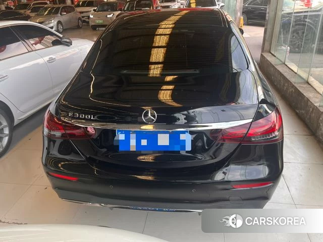 Mercedes-Benz E-class id 4399907 из Китая 9