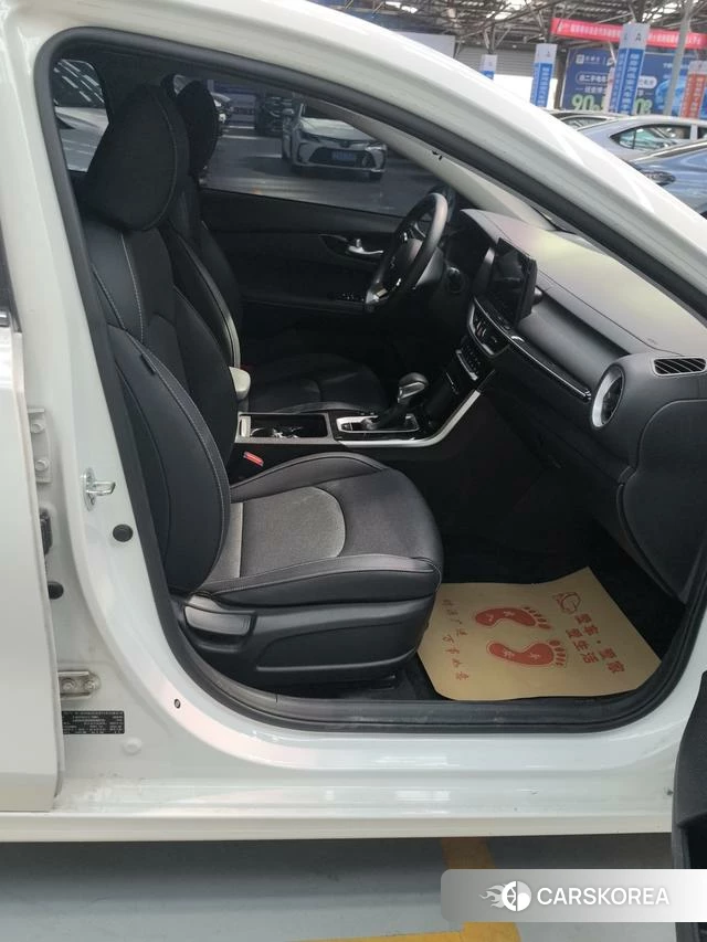Kia K3 id 4313973 из Китая 17