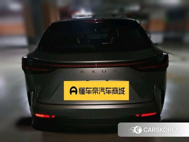 Lexus NX PHEV 2022 Серебристо-серый из Китая, фото 4