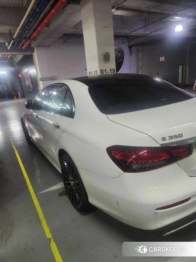 Mercedes-Benz E-Class W213 2023 Белый из Кореи, фото 4